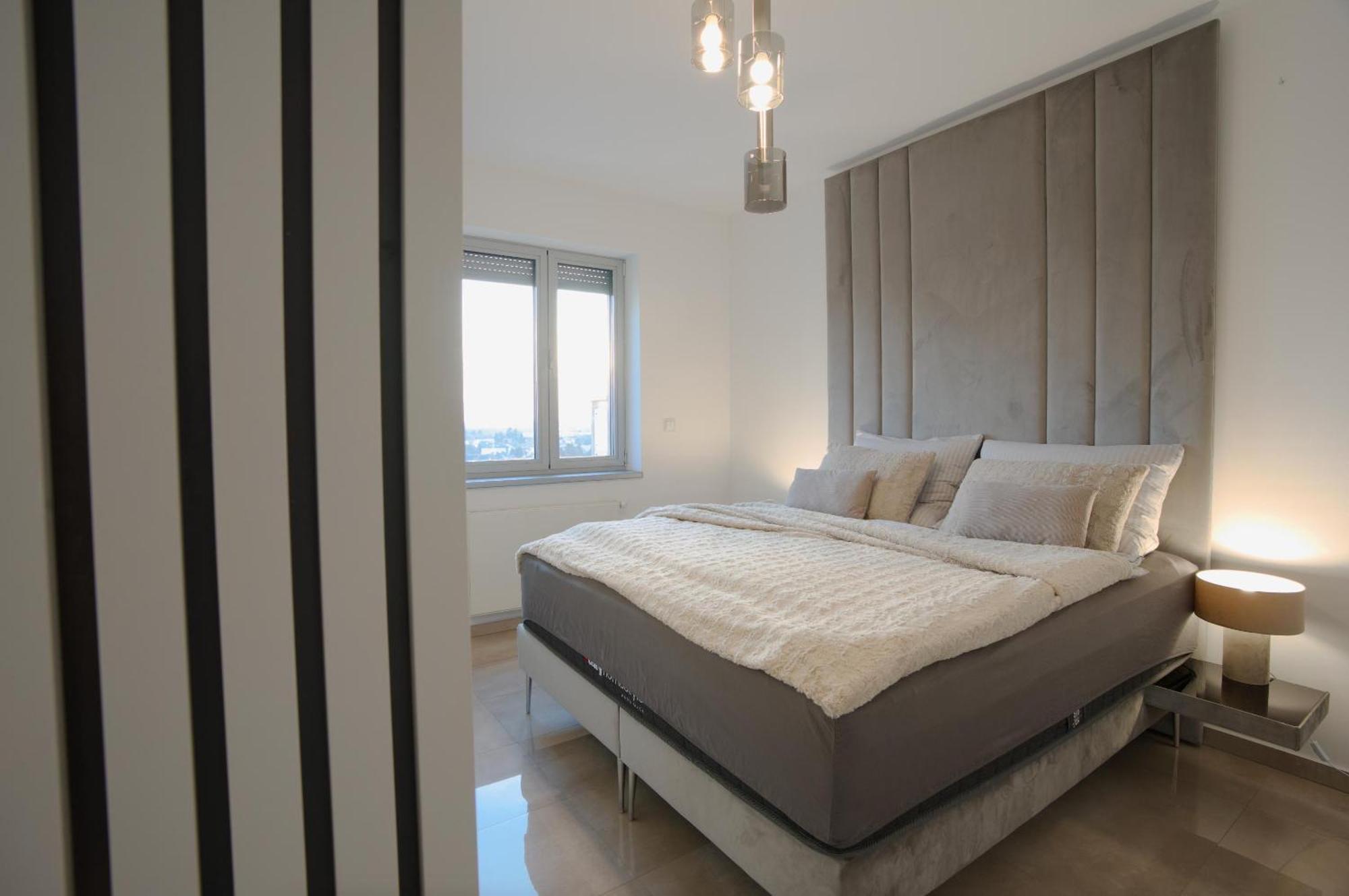 Luxusny Penthouse Nad Jazerami 230 M2, 3X Garaz, Wifi Apartment Senec Ngoại thất bức ảnh